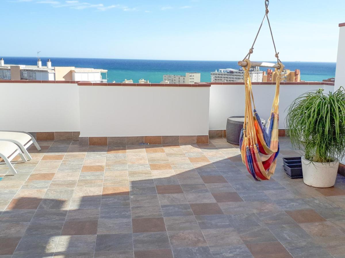 Atico Duplex Con Vistas Al Mar. Dos Plazas De Garaje Apartment Torremolinos Luaran gambar