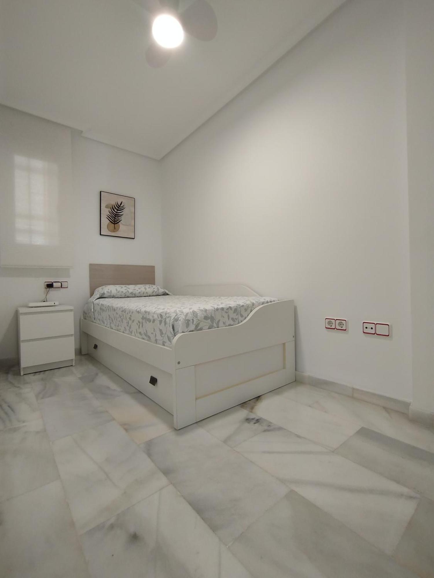 Atico Duplex Con Vistas Al Mar. Dos Plazas De Garaje Apartment Torremolinos Luaran gambar