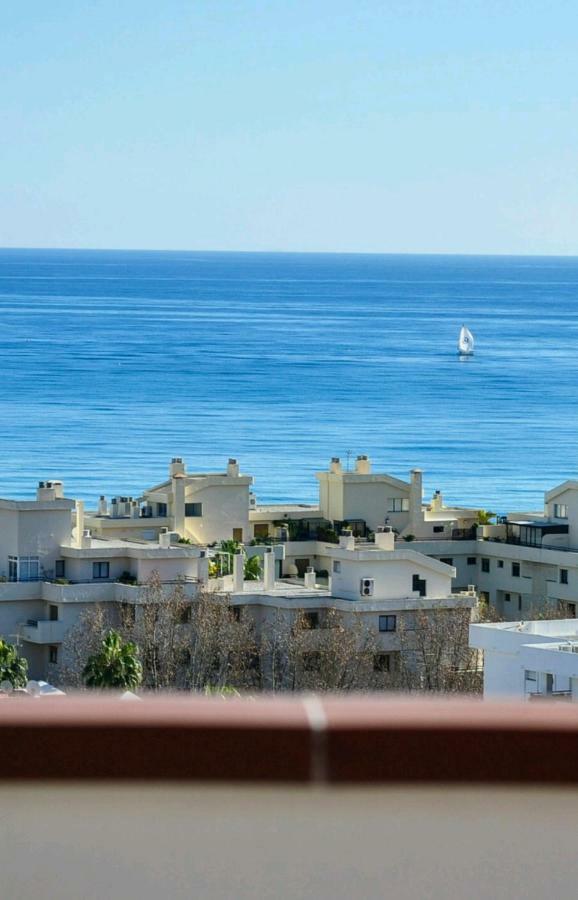 Atico Duplex Con Vistas Al Mar. Dos Plazas De Garaje Apartment Torremolinos Luaran gambar